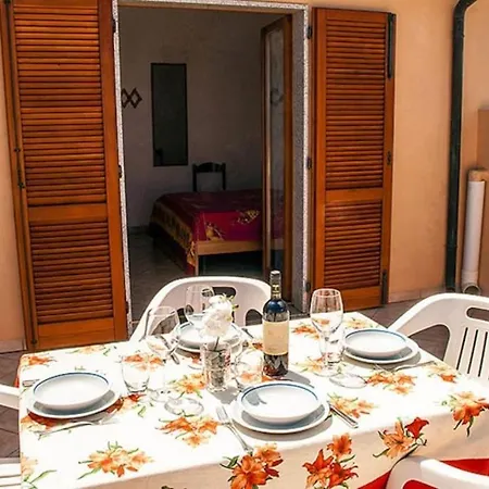 Апартаменты Castello 4 *